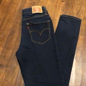 Levi’s 721 High Waisted Skinny Jean